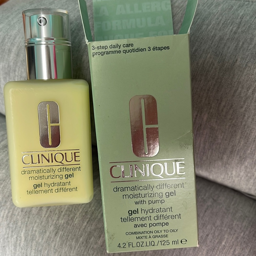 CLINIQUE dramatically moisturizing gel